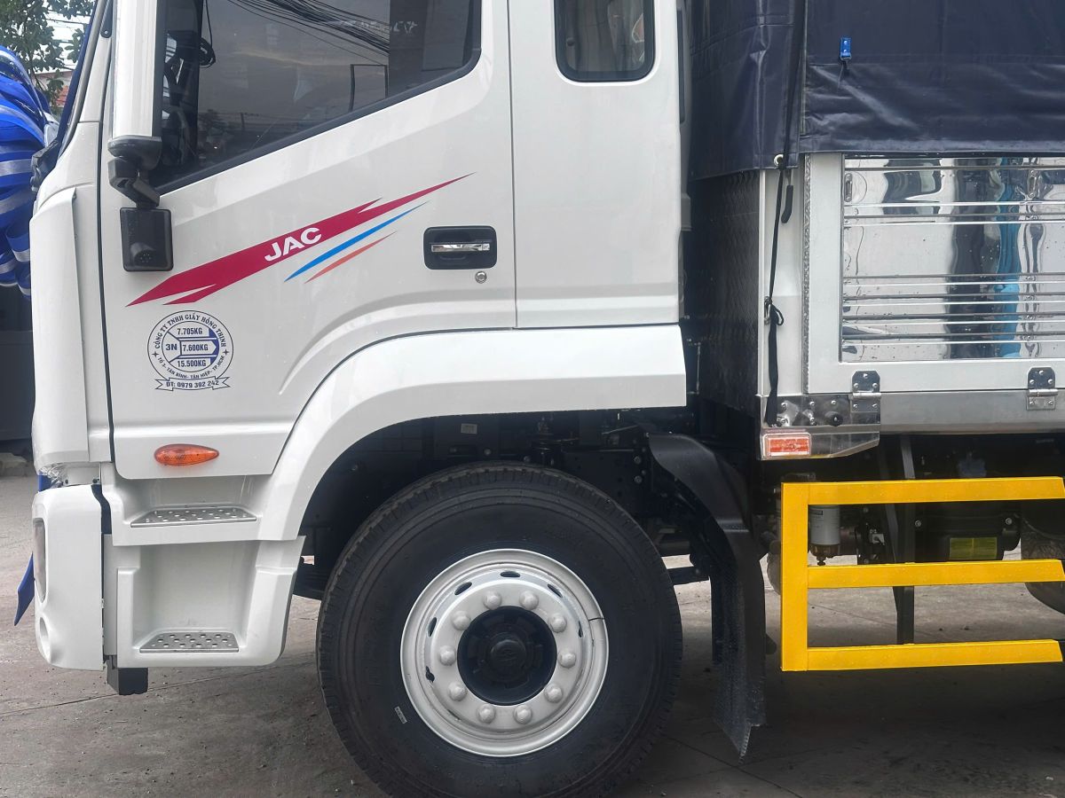 JAC DAWOS 8.5 tấn vận hành mạnh mẽ