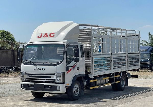 XE TẢI JAC N750 E5 7.4 TẤN