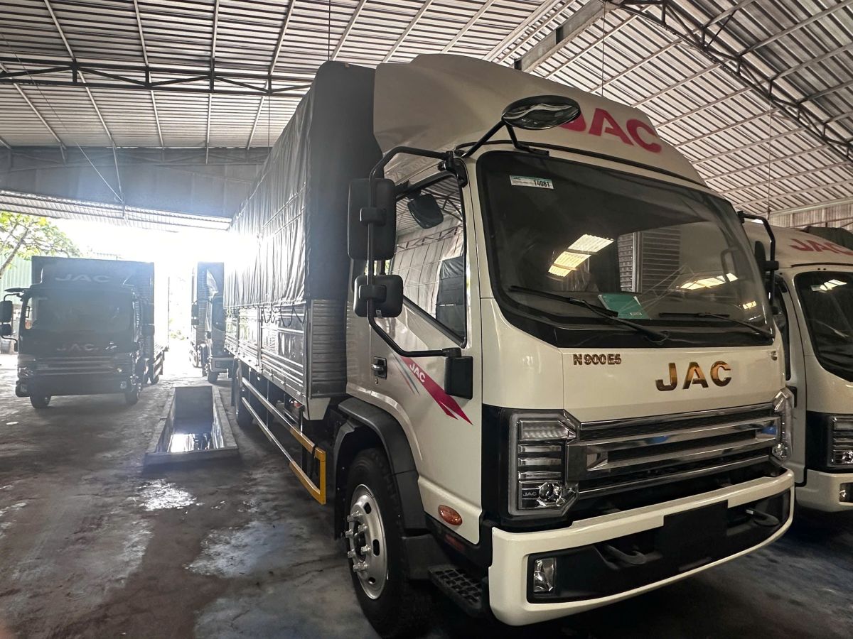 Xe tải Jac N900 E5 9 tấn